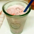 ＯＬＥＯ（＾ω＾）★'s cooksnap of when they made 苺ジャムのアク捨てないで♪苺ミルク.