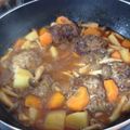 焼き玄米's cooksnap of when they made 煮込みハンバーグ(^O^)みんなで囲んで.