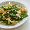 まっちぃなー's cooksnap of when they made めんつゆ＊絹さやの卵とじ.