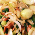 ふぢえもそ's cooksnap of when they made 青梗菜とソーセージのオイマヨ炒め.