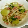くろうさこ's cooksnap of when they made 簡単!!早い!!チンゲン菜ともやし炒め.