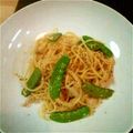 ☆かおりんごー☆'s cooksnap of when they made 新玉ねぎとスナップエンドウの春の香パスタ.