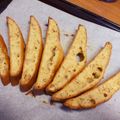 tomo715's cooksnap of when they made 簡単♡基本のくるみ入りビスコッティ.