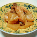 ゆん552's cooksnap of when they made 中華鍋で簡単とろ〜り手羽中と大根の煮物♫.