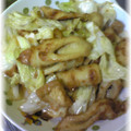 Mow*Mow's cooksnap of when they made 春ｷｬﾍﾞﾂと油揚げと竹輪の炒め煮♪.