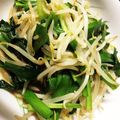 saoにゃん's cooksnap of when they made 100円料理！ニラとモヤシの煮浸し.