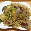 ティットン's cooksnap of when they made 嵐相葉くんのキャベツとじゃがいもの焼そば.