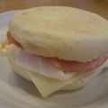 iyo＊'s cooksnap of when they made 朝食に簡単！エッグマフィン.