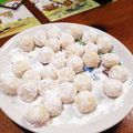 zawawaaaaa's cooksnap of when they made クルミ入りスノーボール.