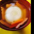 kotokoto20's cooksnap of when they made 新玉ねぎ丸々簡単スープ.