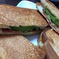 coco´s's cooksnap of when they made アボカドとベーコンのホットサンド.