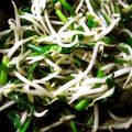 mikimatsu's cooksnap of when they made 簡単＊ニラもやしのおつまみ.