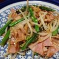 saruk1's cooksnap of when they made ぽん酢deもやしとベーコン炒め.