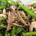 せつせつせつ's cooksnap of when they made 春菊としめじのごま和え☆簡単一品副菜に.