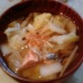 ★ちびすけ★'s cooksnap of when they made 簡単：低カロリー：鮭とキャベツのスープ.