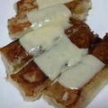 ☆rinco☆'s cooksnap of when they made 春巻きを餃子風にチーズ乗せで焼く！.