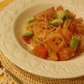 RIKA☆MAMA's cooksnap of when they made アボガドとトマトの玉ねぎ冷製パスタ.