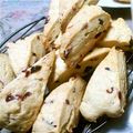 Jackie1202's cooksnap of when they made 簡単＊クランベリースコーン.