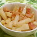 ぶるーべりーchan's cooksnap of when they made 簡単長いもとベーコンのサクサク炒め.