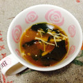 joy09's cooksnap of when they made えのきとわかめの味噌汁.