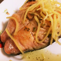 こはるネコ's cooksnap of when they made 簡単♪鮭のムニエル・ジェノバ風ソース.