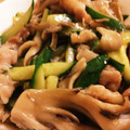 キラリンmama's cooksnap of when they made きゅうりと舞茸の中華炒め.