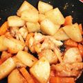 ありす〜け's cooksnap of when they made 味がしみてる★鶏肉と大根人参のゴマみそ煮.