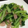 ＊・ヒロ・＊'s cooksnap of when they made 小松菜とベーコンのにんにく炒め.