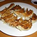 yokos87's cooksnap of when they made 底はカリ、中味は肉汁じわっの餃子の焼き方.
