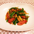 Maneuvers's cooksnap of when they made 新じゃがとウインナーのオイスター炒め.