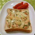 ととろ＆めい's cooksnap of when they made 鮭フレーク×野菜 マヨチーズトースト.