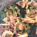 グランティラノス's cooksnap of when they made 牛肉とまいたけのマヨネーズ炒め♪.