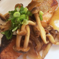 nontan♫'s cooksnap of when they made ☺鮭のムニエル❤和風キノコソース☺.