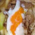 naru0u0's cooksnap of when they made 温玉ものっけて『甘辛★ごま肉うどん』.
