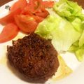 hannahcat's cooksnap of when they made 男の子大好き！にんにくたっぷりハンバーグ.