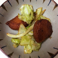 シナニコ's cooksnap of when they made キャベツとさつま揚げの炒め物.