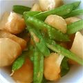 Giabbico's cooksnap of when they made シンプル田舎料理＊新ジャガと絹さやの煮物.