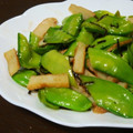 mmameco's cooksnap of when they made 簡単☆絹さやとちくわの塩こんぶ炒め.