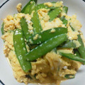 pucyipan's cooksnap of when they made めんつゆ＊絹さやの卵とじ.