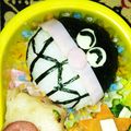 きっちん☆ハニー's cooksnap of when they made お弁当に！簡単！バイキンマンのおにぎり.