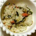 ma___111's cooksnap of when they made 残り寿司飯☆鮭しそご飯.