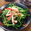 YUKIKI☆'s cooksnap of when they made 速攻おつまみ三つ葉とカニカマの和物.