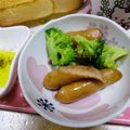 ゆけり３兄弟's cooksnap of when they made ブロッコリーとウインナーのオリーブ炒め☆.