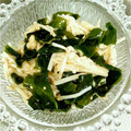 みかんてぃー's cooksnap of when they made えのきとわかめの胡麻ポン和え☆.