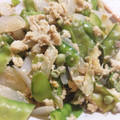 riccha's cooksnap of when they made 相性Ｘgun!! 絹さやと玉ねぎの卵とじ.