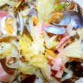 しんちゃのすけ's cooksnap of when they made 春キャベツ　あさり　ベーコンの蒸し炒め.