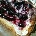 こびぃ。's cooksnap of when they made ブルーベリー＆クリチのトースト.