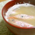 taruママ's cooksnap of when they made 海老の頭の味噌汁とお刺身.