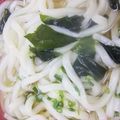 きらり流れ星's cooksnap of when they made お昼にぴったり!!わかめうどん♥.