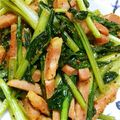 きよもときんか's cooksnap of when they made 簡単★ベーコンと小松菜のマスタード炒め.